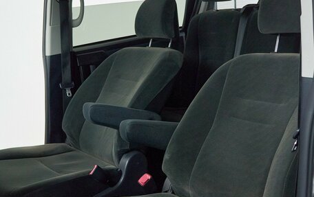 Toyota Noah III, 2013 год, 1 335 000 рублей, 12 фотография