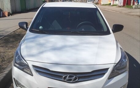 Hyundai Solaris II рестайлинг, 2015 год, 1 150 000 рублей, 1 фотография