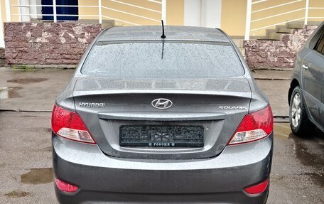 Hyundai Solaris II рестайлинг, 2011 год, 580 000 рублей, 7 фотография