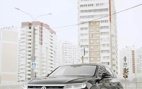 Volkswagen Touareg III, 2018 год, 4 500 000 рублей, 9 фотография