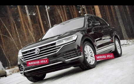 Volkswagen Touareg III, 2018 год, 4 500 000 рублей, 6 фотография