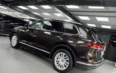 Volkswagen Touareg III, 2018 год, 4 500 000 рублей, 28 фотография
