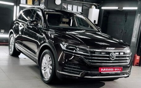 Volkswagen Touareg III, 2018 год, 4 500 000 рублей, 25 фотография