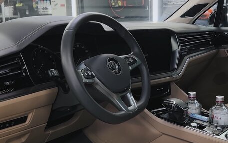 Volkswagen Touareg III, 2018 год, 4 500 000 рублей, 33 фотография