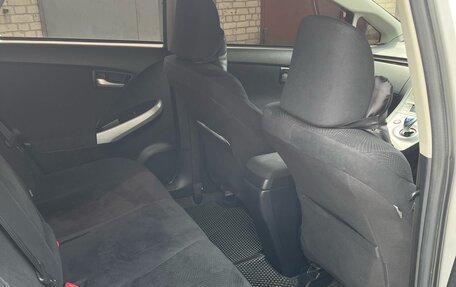 Toyota Prius, 2013 год, 1 180 000 рублей, 7 фотография