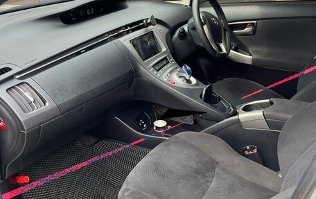 Toyota Prius, 2013 год, 1 180 000 рублей, 6 фотография