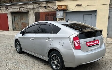 Toyota Prius, 2013 год, 1 180 000 рублей, 4 фотография