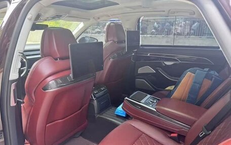 Audi S8, 2022 год, 16 600 000 рублей, 7 фотография