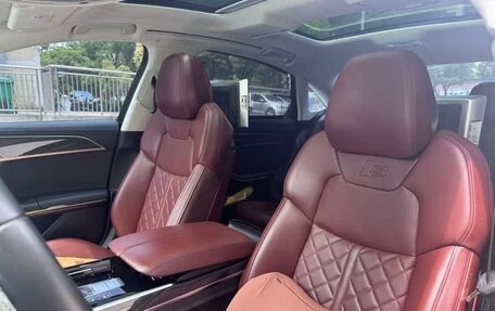 Audi S8, 2022 год, 16 600 000 рублей, 6 фотография