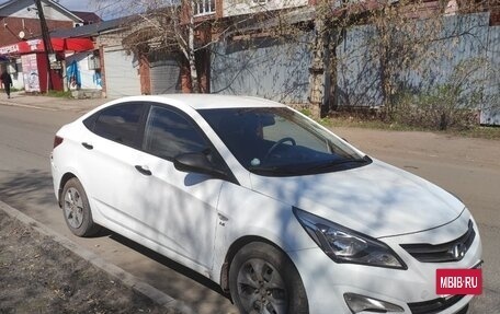Hyundai Solaris II рестайлинг, 2015 год, 1 150 000 рублей, 3 фотография