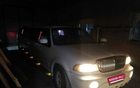 Lincoln Navigator, 2001 год, 750 000 рублей, 2 фотография