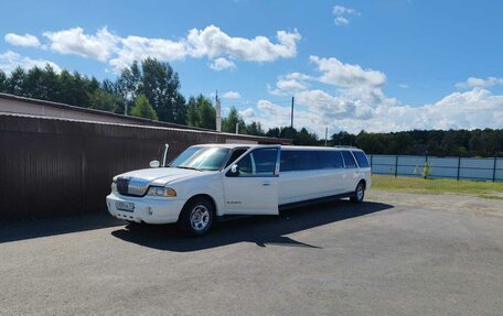 Lincoln Navigator, 2001 год, 750 000 рублей, 8 фотография