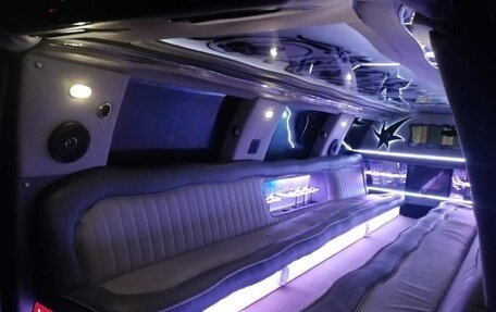 Lincoln Navigator, 2001 год, 750 000 рублей, 4 фотография