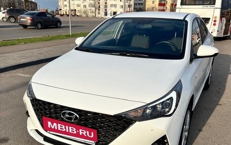Hyundai Solaris II рестайлинг, 2020 год, 1 650 000 рублей, 19 фотография