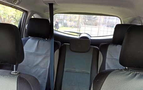 Toyota Corolla Verso I, 2007 год, 855 000 рублей, 15 фотография