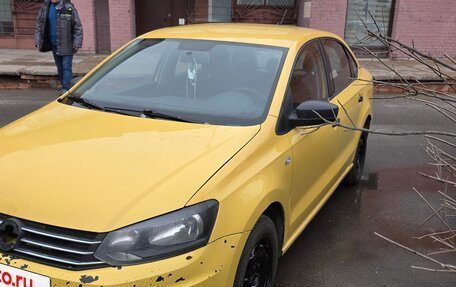 Volkswagen Polo VI (EU Market), 2017 год, 450 000 рублей, 2 фотография