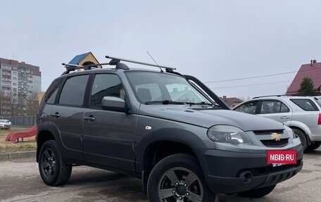 Chevrolet Niva I рестайлинг, 2018 год, 899 000 рублей, 9 фотография