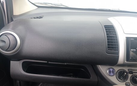 Nissan Note II рестайлинг, 2010 год, 730 000 рублей, 33 фотография