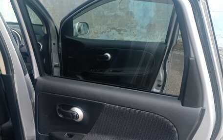 Nissan Note II рестайлинг, 2010 год, 730 000 рублей, 32 фотография
