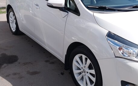 Toyota Verso I, 2014 год, 1 500 000 рублей, 6 фотография