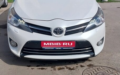Toyota Verso I, 2014 год, 1 500 000 рублей, 2 фотография
