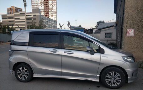 Honda Freed I, 2012 год, 1 370 000 рублей, 2 фотография