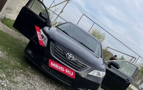 Toyota Camry, 2006 год, 890 000 рублей, 2 фотография