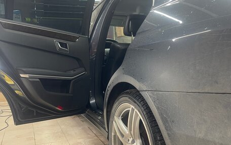Mercedes-Benz E-Класс, 2012 год, 1 650 000 рублей, 4 фотография