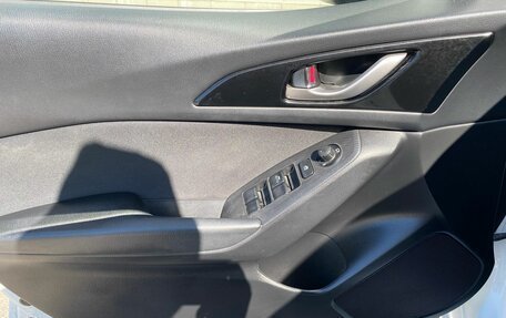 Mazda 3, 2014 год, 1 195 000 рублей, 15 фотография