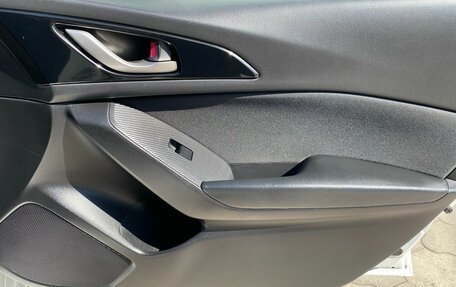 Mazda 3, 2014 год, 1 195 000 рублей, 16 фотография