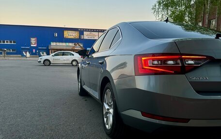 Skoda Superb III рестайлинг, 2017 год, 1 690 000 рублей, 5 фотография