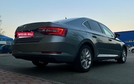 Skoda Superb III рестайлинг, 2017 год, 1 690 000 рублей, 3 фотография
