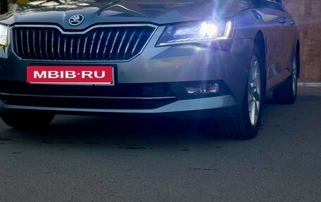 Skoda Superb III рестайлинг, 2017 год, 1 690 000 рублей, 2 фотография