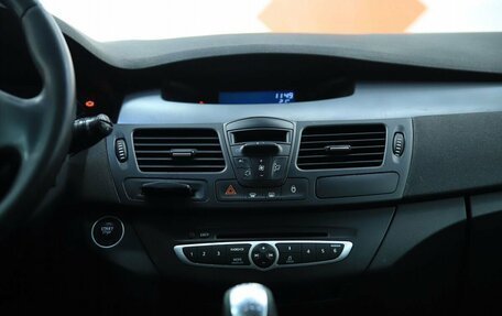 Renault Laguna III рестайлинг, 2008 год, 630 000 рублей, 13 фотография
