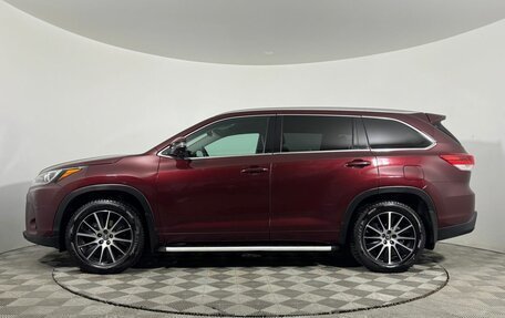 Toyota Highlander III, 2018 год, 3 850 000 рублей, 8 фотография