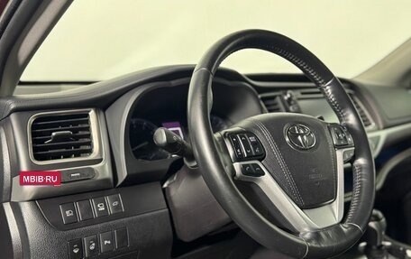Toyota Highlander III, 2018 год, 3 850 000 рублей, 19 фотография