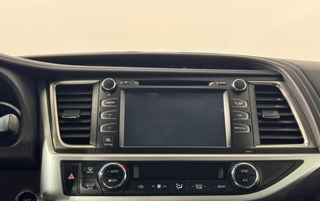 Toyota Highlander III, 2018 год, 3 850 000 рублей, 25 фотография