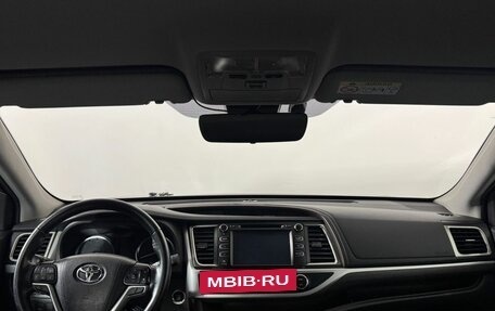 Toyota Highlander III, 2018 год, 3 850 000 рублей, 22 фотография