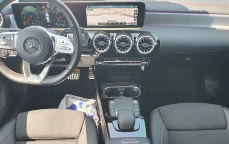 Mercedes-Benz CLA, 2022 год, 2 840 000 рублей, 7 фотография