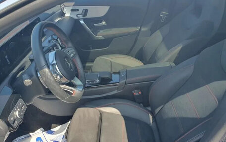 Mercedes-Benz CLA, 2022 год, 2 840 000 рублей, 6 фотография