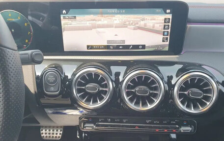 Mercedes-Benz CLA, 2022 год, 2 840 000 рублей, 13 фотография