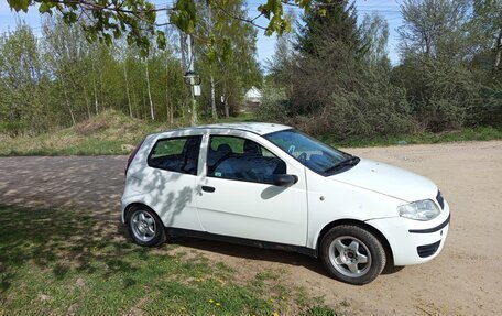 Fiat Punto III Punto Evo рестайлинг, 2003 год, 225 000 рублей, 7 фотография