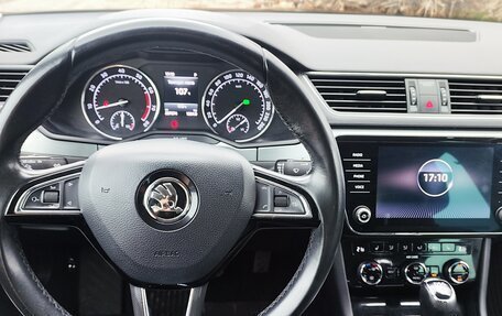 Skoda Superb III рестайлинг, 2017 год, 1 750 000 рублей, 11 фотография