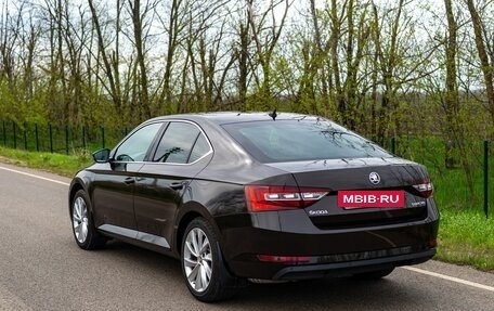 Skoda Superb III рестайлинг, 2017 год, 1 750 000 рублей, 7 фотография