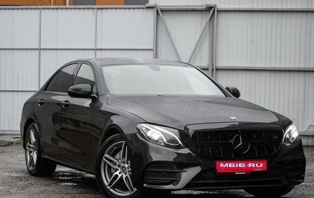 Mercedes-Benz E-Класс, 2018 год, 3 900 000 рублей, 3 фотография