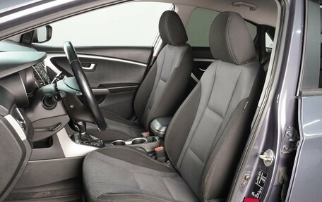 Hyundai i30 II рестайлинг, 2015 год, 1 369 000 рублей, 10 фотография