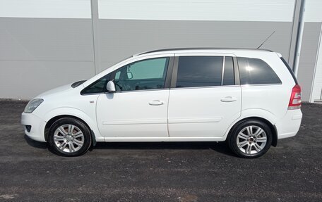 Opel Zafira B, 2011 год, 760 000 рублей, 1 фотография
