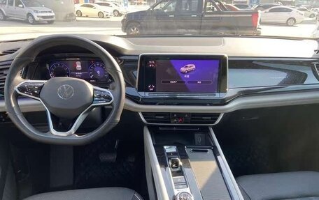 Volkswagen Teramont I, 2021 год, 3 035 000 рублей, 8 фотография