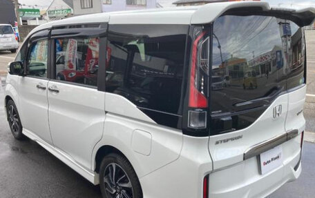 Honda Stepwgn IV, 2017 год, 1 600 000 рублей, 3 фотография