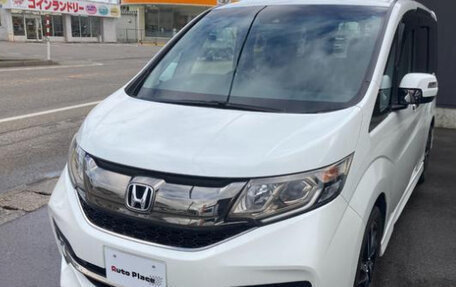 Honda Stepwgn IV, 2017 год, 1 600 000 рублей, 9 фотография